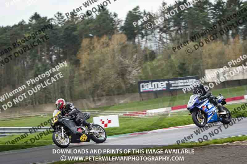 donington no limits trackday;donington park photographs;donington trackday photographs;no limits trackdays;peter wileman photography;trackday digital images;trackday photos